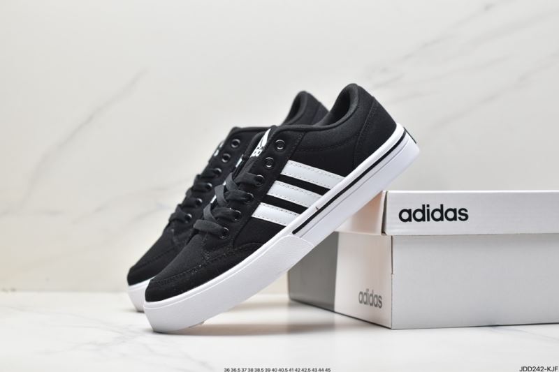 Adidas Sneakers